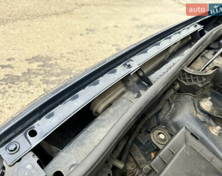 Синій БМВ Х1, об'ємом двигуна 2 л та пробігом 297 тис. км за 11499 $, фото 39 на Automoto.ua