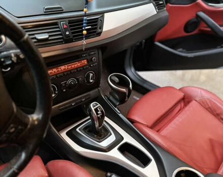 Синій БМВ Х1, об'ємом двигуна 2 л та пробігом 253 тис. км за 12700 $, фото 20 на Automoto.ua