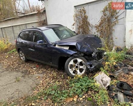 Синий БМВ Х1, объемом двигателя 2 л и пробегом 50 тыс. км за 6000 $, фото 1 на Automoto.ua