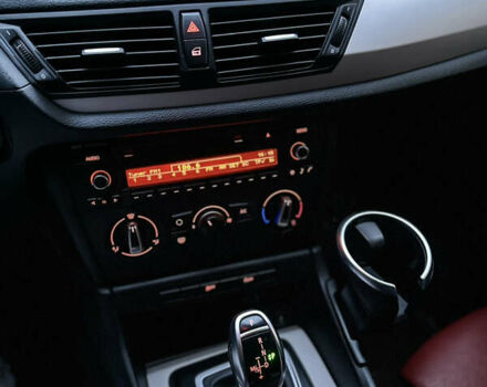 Синій БМВ Х1, об'ємом двигуна 2 л та пробігом 253 тис. км за 12700 $, фото 25 на Automoto.ua