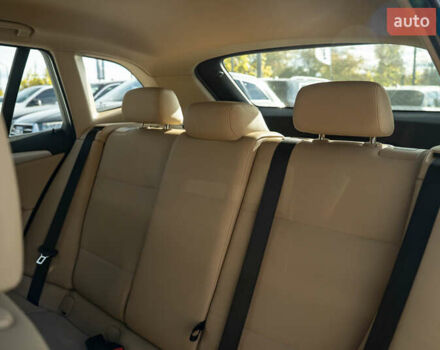 БМВ Х1 2015 в Черновцах на Automoto.ua Синий БМВ Х1, объемом двигателя 2 л и пробегом 224 тыс. км за 15500 $, фото 31 на Automoto.ua