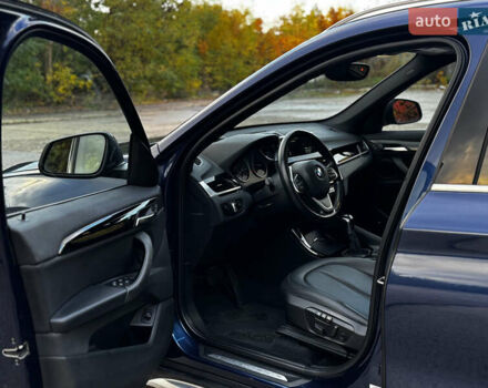 БМВ Х1 2015 в Южноукраинске на Automoto.ua Синий БМВ Х1, объемом двигателя 2 л и пробегом 141 тыс. км за 17200 $, фото 11 на Automoto.ua