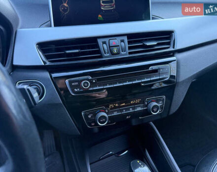 Синий БМВ Х1, объемом двигателя 2 л и пробегом 330 тыс. км за 15500 $, фото 32 на Automoto.ua