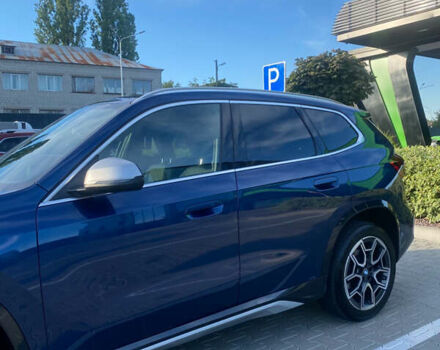 Синий БМВ Х1, объемом двигателя 2 л и пробегом 13 тыс. км за 37990 $, фото 3 на Automoto.ua