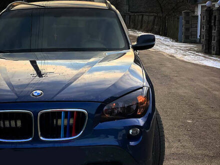 Синій БМВ Х1, об'ємом двигуна 2 л та пробігом 286 тис. км за 12599 $, фото 1 на Automoto.ua