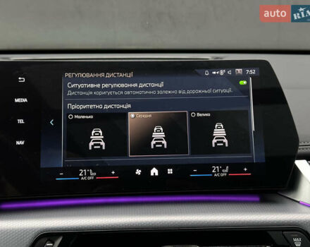 Зелений БМВ Х1, об'ємом двигуна 1.5 л та пробігом 13 тис. км за 55000 $, фото 49 на Automoto.ua