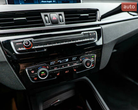 Оранжевый БМВ Х1, объемом двигателя 1.5 л и пробегом 70 тыс. км за 27324 $, фото 16 на Automoto.ua