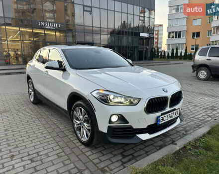 Белый БМВ X2, объемом двигателя 2 л и пробегом 128 тыс. км за 21700 $, фото 3 на Automoto.ua