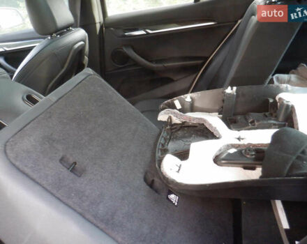 Білий БМВ X2, об'ємом двигуна 2 л та пробігом 165 тис. км за 14000 $, фото 12 на Automoto.ua