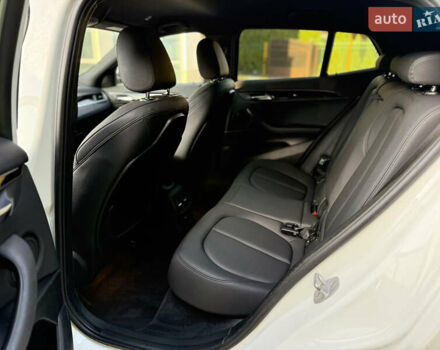 Білий БМВ X2, об'ємом двигуна 2 л та пробігом 102 тис. км за 19700 $, фото 15 на Automoto.ua