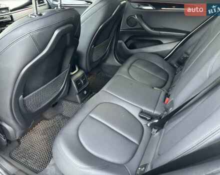 Белый БМВ X2, объемом двигателя 2 л и пробегом 119 тыс. км за 22500 $, фото 11 на Automoto.ua