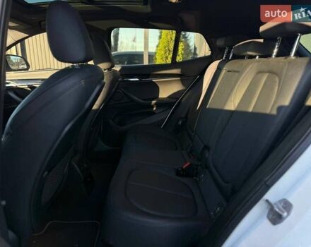 Білий БМВ X2, об'ємом двигуна 2 л та пробігом 137 тис. км за 23500 $, фото 16 на Automoto.ua