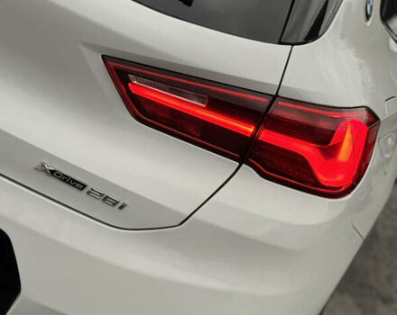 Белый БМВ X2, объемом двигателя 2 л и пробегом 122 тыс. км за 19980 $, фото 5 на Automoto.ua