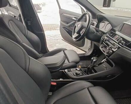 Белый БМВ X2, объемом двигателя 2 л и пробегом 105 тыс. км за 20950 $, фото 7 на Automoto.ua