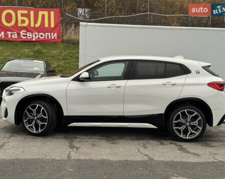 Белый БМВ X2, объемом двигателя 2 л и пробегом 122 тыс. км за 19980 $, фото 16 на Automoto.ua