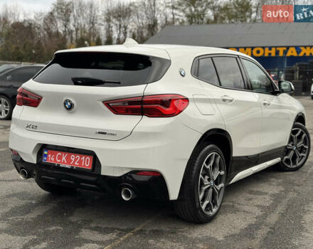 Белый БМВ X2, объемом двигателя 2 л и пробегом 122 тыс. км за 19980 $, фото 12 на Automoto.ua