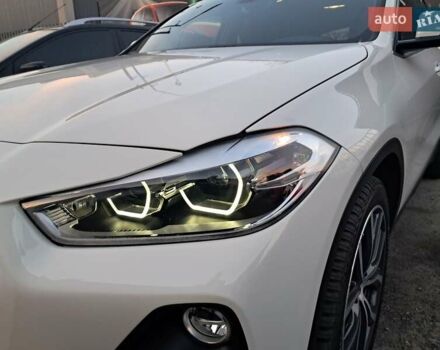 Белый БМВ X2, объемом двигателя 2 л и пробегом 96 тыс. км за 26500 $, фото 21 на Automoto.ua