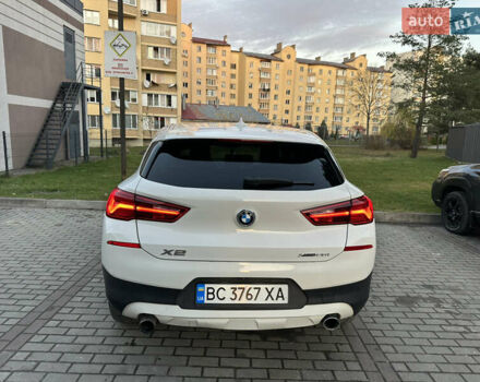 Белый БМВ X2, объемом двигателя 2 л и пробегом 128 тыс. км за 21700 $, фото 9 на Automoto.ua