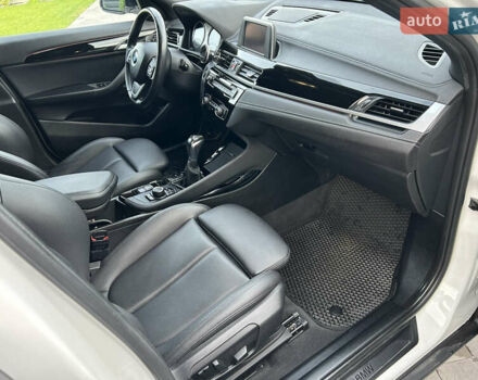 Белый БМВ X2, объемом двигателя 2 л и пробегом 119 тыс. км за 22500 $, фото 19 на Automoto.ua