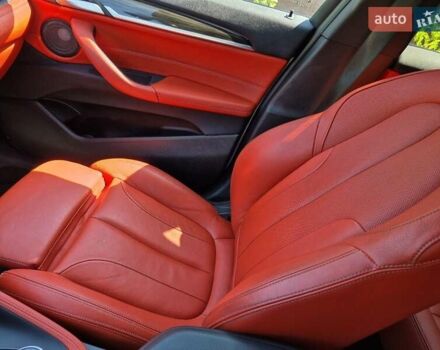 Белый БМВ X2, объемом двигателя 2 л и пробегом 186 тыс. км за 21900 $, фото 13 на Automoto.ua