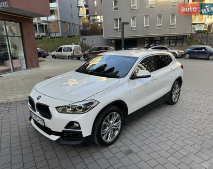 Белый БМВ X2, объемом двигателя 2 л и пробегом 119 тыс. км за 24500 $, фото 1 на Automoto.ua