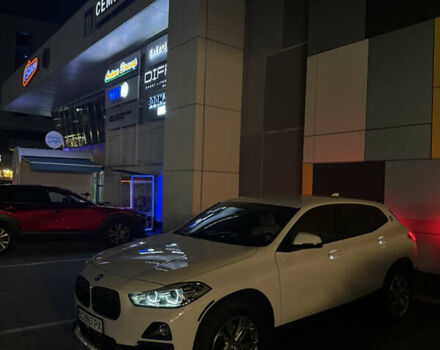 Белый БМВ X2, объемом двигателя 2 л и пробегом 77 тыс. км за 23200 $, фото 6 на Automoto.ua