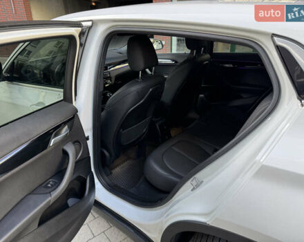 Белый БМВ X2, объемом двигателя 2 л и пробегом 119 тыс. км за 24500 $, фото 17 на Automoto.ua