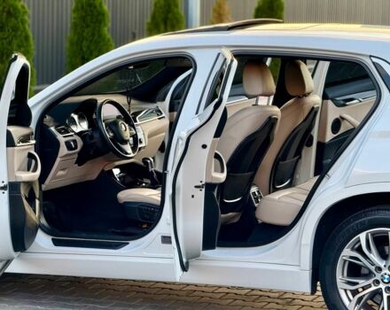 Белый БМВ X2, объемом двигателя 2 л и пробегом 159 тыс. км за 20900 $, фото 5 на Automoto.ua