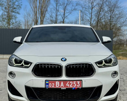 Белый БМВ X2, объемом двигателя 2 л и пробегом 108 тыс. км за 26999 $, фото 2 на Automoto.ua