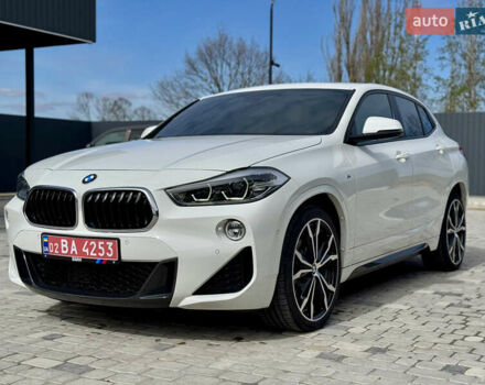 Белый БМВ X2, объемом двигателя 2 л и пробегом 108 тыс. км за 26999 $, фото 4 на Automoto.ua