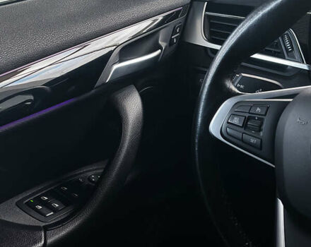 Білий БМВ X2, об'ємом двигуна 2 л та пробігом 64 тис. км за 21000 $, фото 12 на Automoto.ua