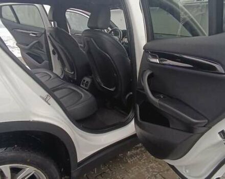 Белый БМВ X2, объемом двигателя 2 л и пробегом 105 тыс. км за 20950 $, фото 5 на Automoto.ua