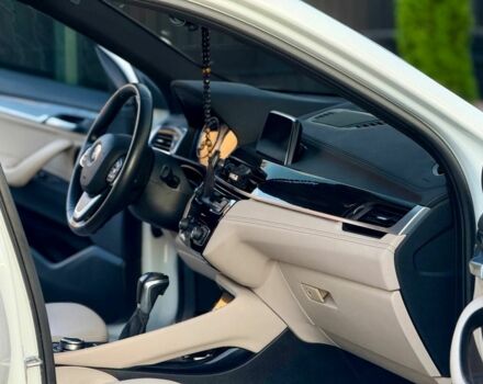 Белый БМВ X2, объемом двигателя 2 л и пробегом 159 тыс. км за 20900 $, фото 14 на Automoto.ua