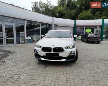 Белый БМВ X2, объемом двигателя 2 л и пробегом 50 тыс. км за 23400 $, фото 1 на Automoto.ua