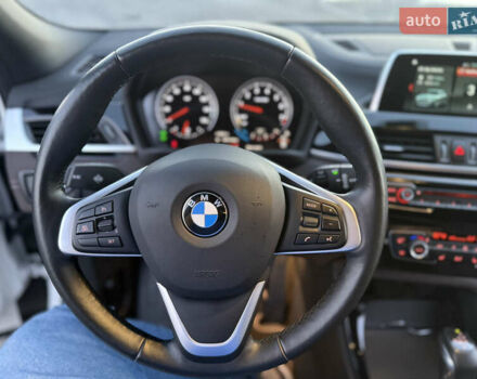 Білий БМВ X2, об'ємом двигуна 2 л та пробігом 89 тис. км за 18500 $, фото 36 на Automoto.ua