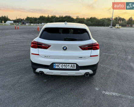 Білий БМВ X2, об'ємом двигуна 2 л та пробігом 89 тис. км за 18500 $, фото 3 на Automoto.ua