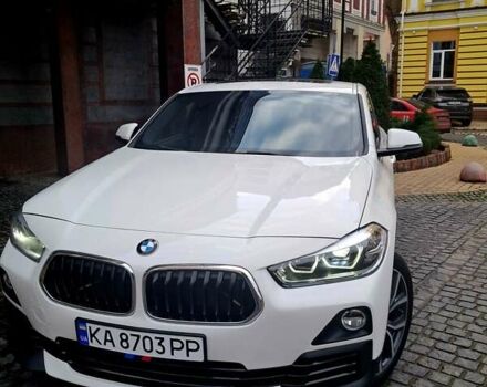Белый БМВ X2, объемом двигателя 2 л и пробегом 96 тыс. км за 26500 $, фото 1 на Automoto.ua