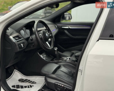 Белый БМВ X2, объемом двигателя 2 л и пробегом 122 тыс. км за 19980 $, фото 20 на Automoto.ua