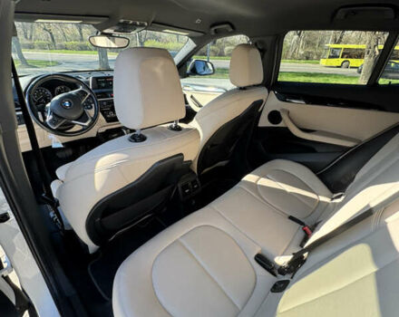 Белый БМВ X2, объемом двигателя 2 л и пробегом 77 тыс. км за 23200 $, фото 16 на Automoto.ua