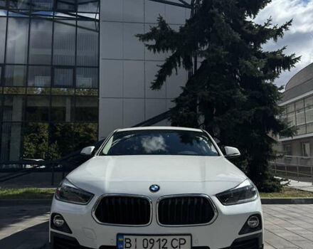 Белый БМВ X2, объемом двигателя 2 л и пробегом 97 тыс. км за 24000 $, фото 1 на Automoto.ua