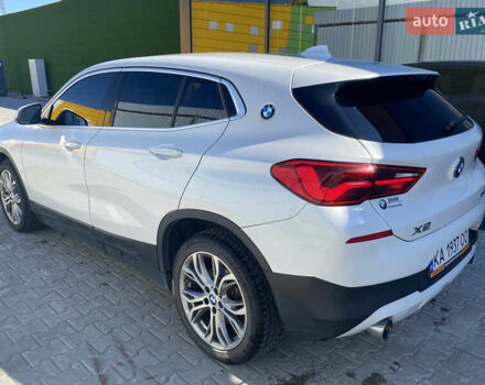 Белый БМВ X2, объемом двигателя 2 л и пробегом 122 тыс. км за 19500 $, фото 5 на Automoto.ua