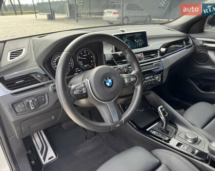 Белый БМВ X2, объемом двигателя 2 л и пробегом 108 тыс. км за 26999 $, фото 24 на Automoto.ua