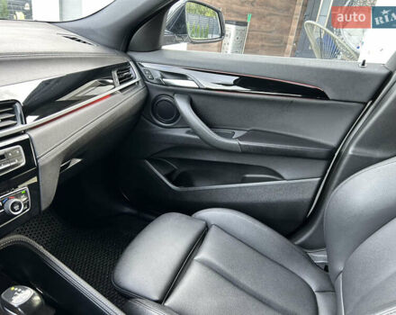 Белый БМВ X2, объемом двигателя 2 л и пробегом 119 тыс. км за 22500 $, фото 13 на Automoto.ua