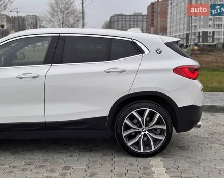 Белый БМВ X2, объемом двигателя 2 л и пробегом 67 тыс. км за 23000 $, фото 7 на Automoto.ua