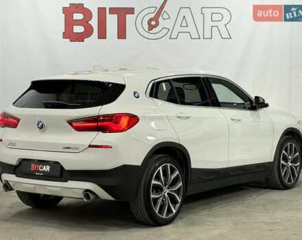 Белый БМВ X2, объемом двигателя 2 л и пробегом 56 тыс. км за 22900 $, фото 8 на Automoto.ua