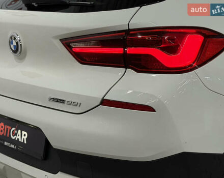 Белый БМВ X2, объемом двигателя 2 л и пробегом 56 тыс. км за 22900 $, фото 18 на Automoto.ua