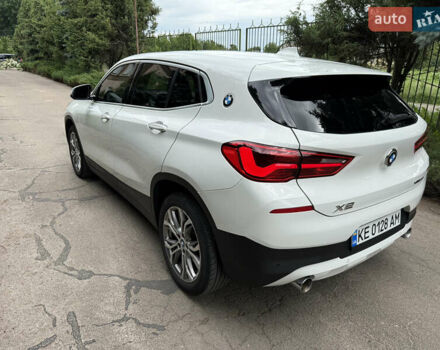 Белый БМВ X2, объемом двигателя 2 л и пробегом 80 тыс. км за 24900 $, фото 37 на Automoto.ua