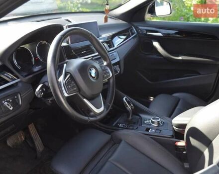 Белый БМВ X2, объемом двигателя 2 л и пробегом 74 тыс. км за 21900 $, фото 12 на Automoto.ua
