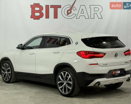 Белый БМВ X2, объемом двигателя 2 л и пробегом 56 тыс. км за 22900 $, фото 6 на Automoto.ua