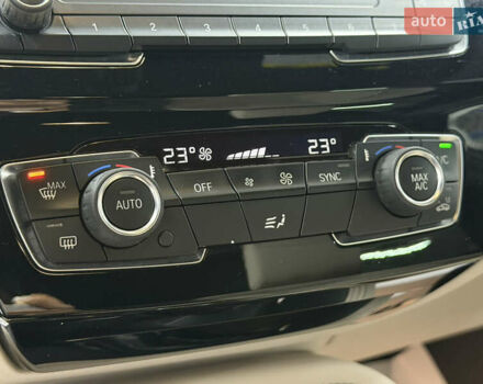 Белый БМВ X2, объемом двигателя 2 л и пробегом 56 тыс. км за 22900 $, фото 27 на Automoto.ua